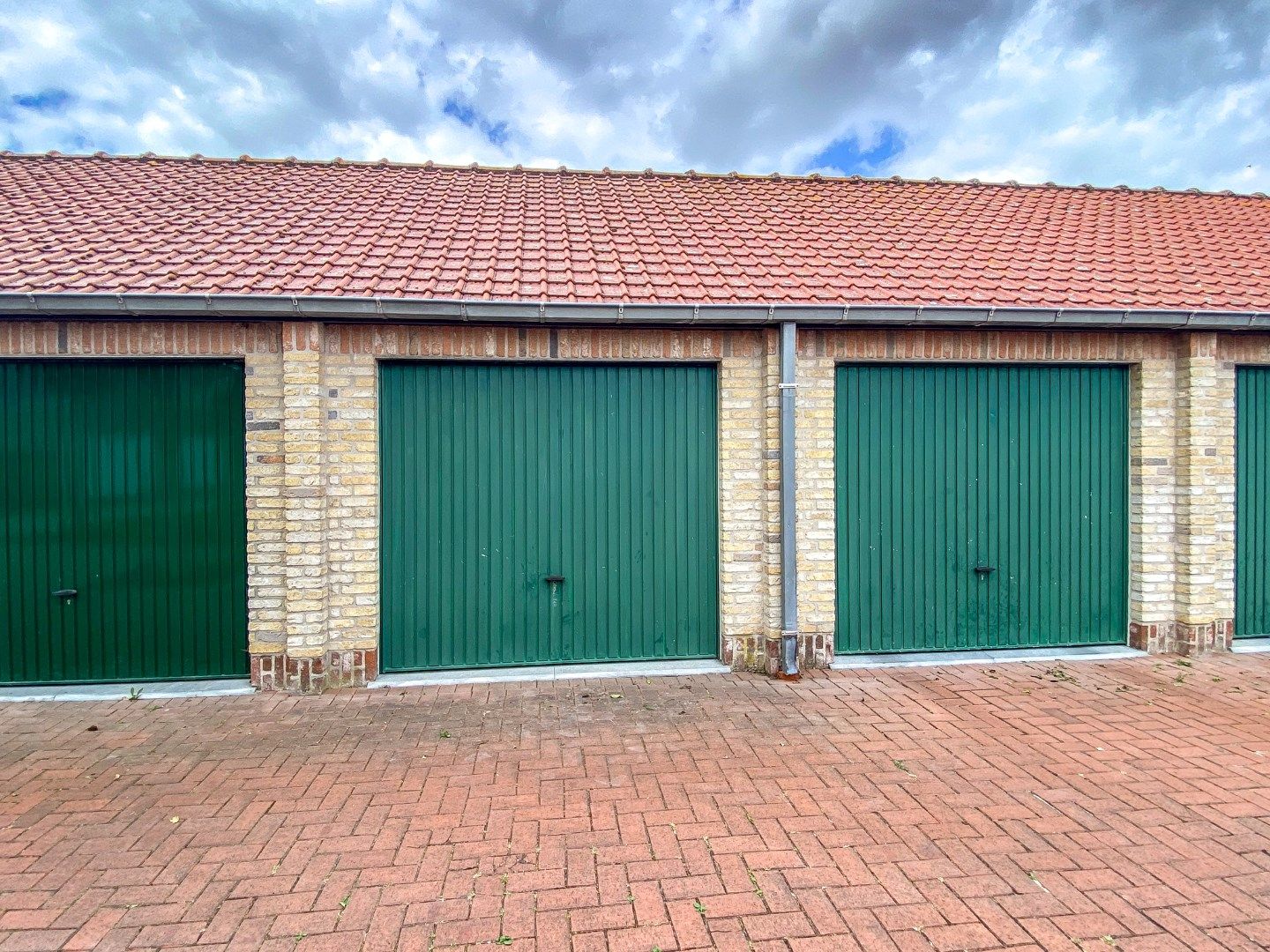 Halfopen bebouwing met 3 slaapkamers en garage te Diksmuide.  foto 20
