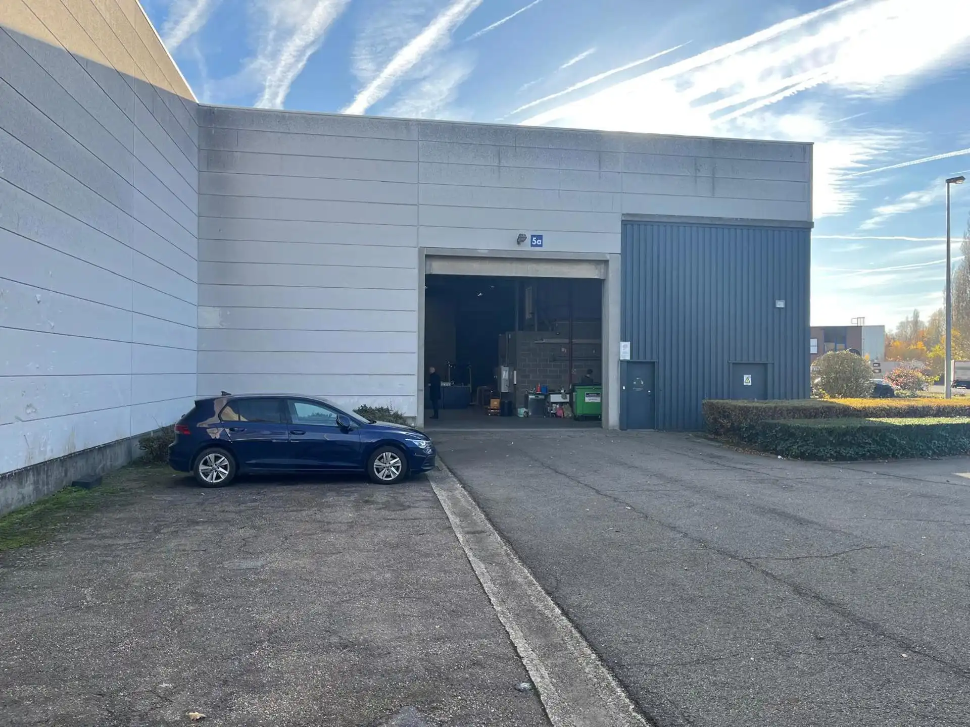 Magazijn 612m² met klein kantoor  72m² te Kontich foto 4