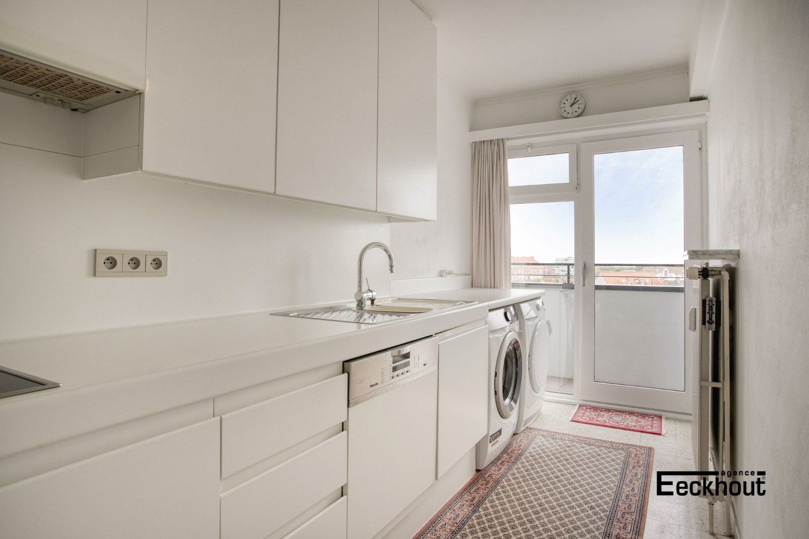 Ruim appartement met terras en open zicht in Bredene foto 7