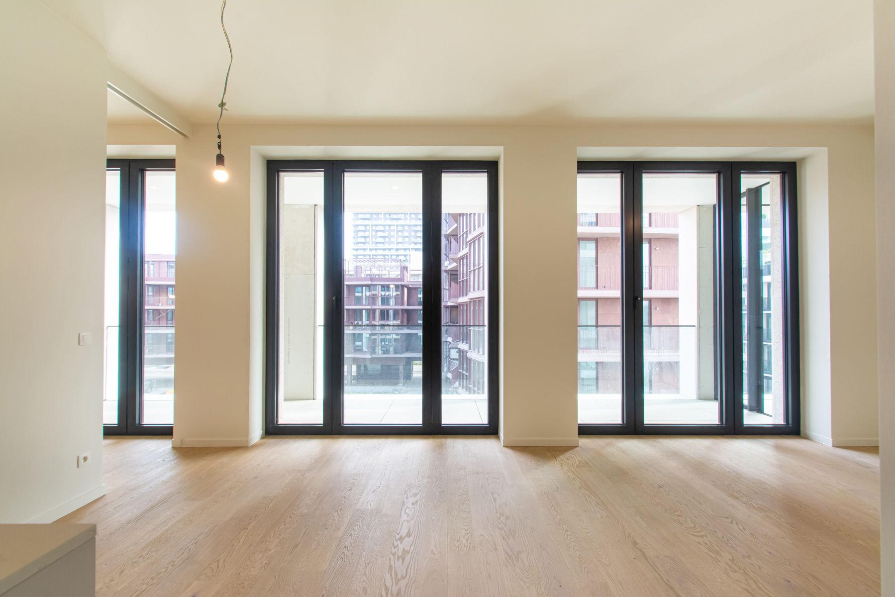 Ruim nieuwbouw ongemeubeld appartement met 2 slaapkamers foto 3