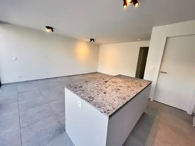 Gelijkvloers app met 2 slaapkamers in centrum Hasselt foto 4