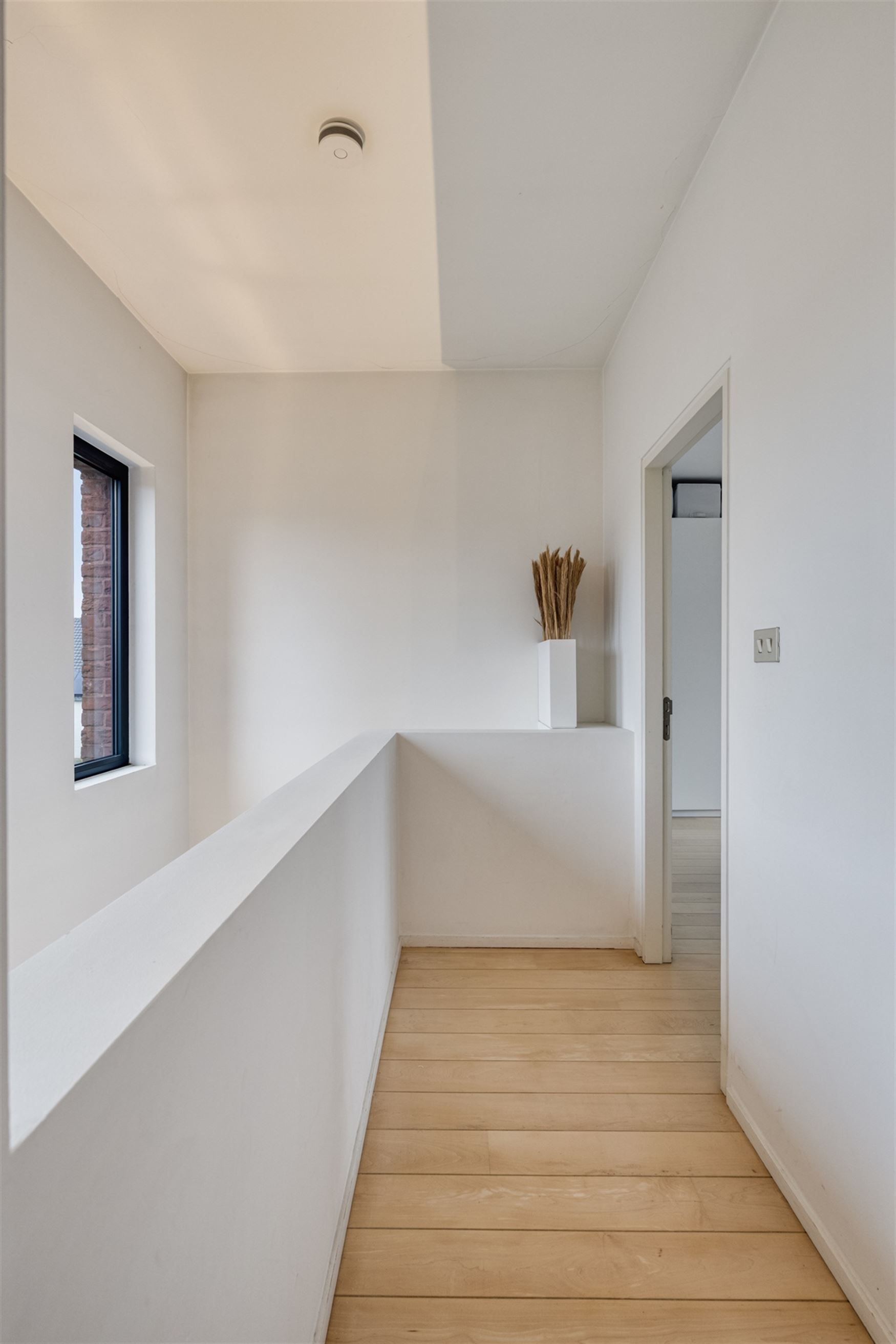 Ruime moderne villa foto 9