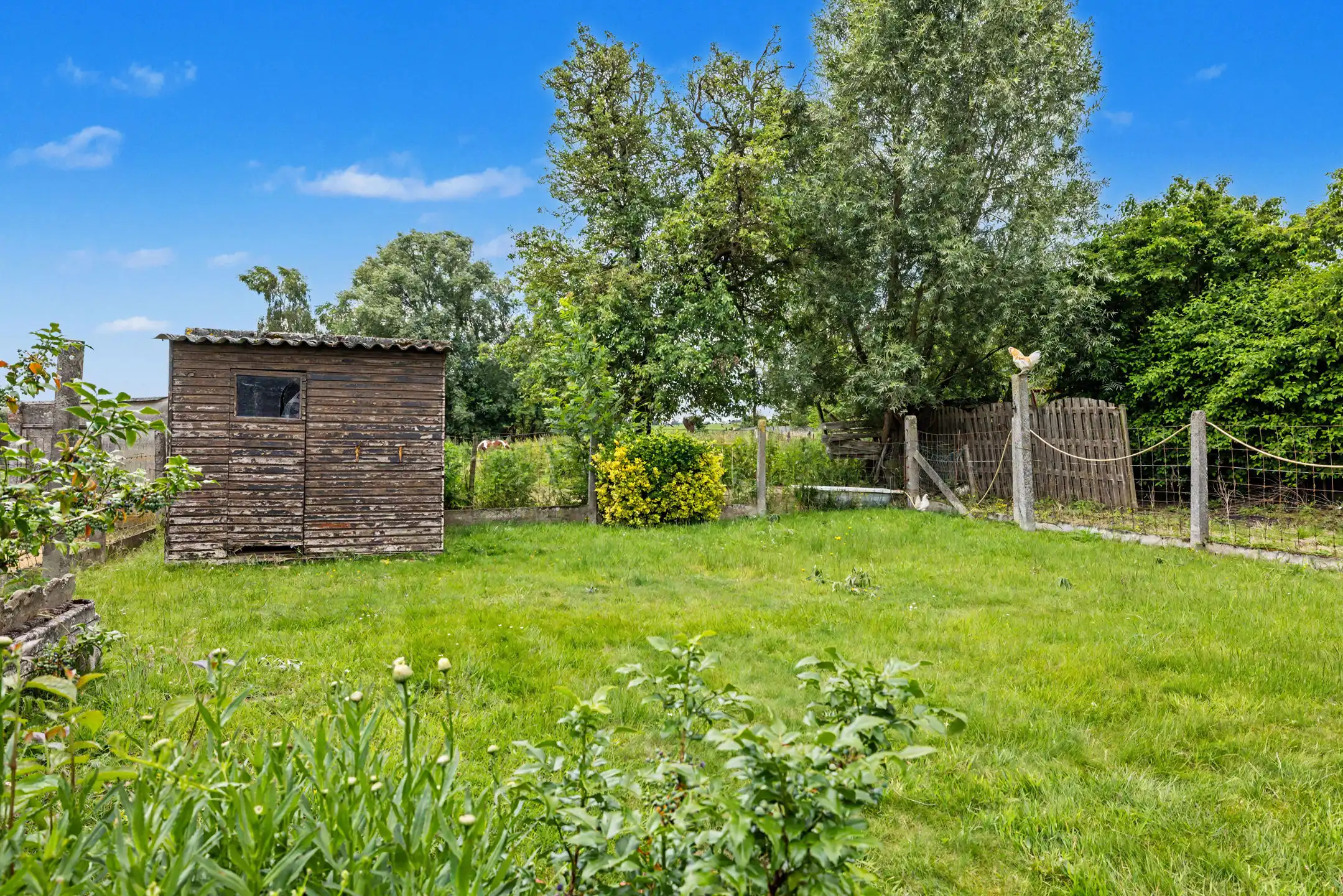 Charmante herenwoning met authentieke elementen, grote tuin en weide op 17a 70ca foto 31