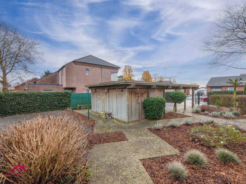 Ruime vrijstaande en instapklare woning in hedendaagse stijl foto 8