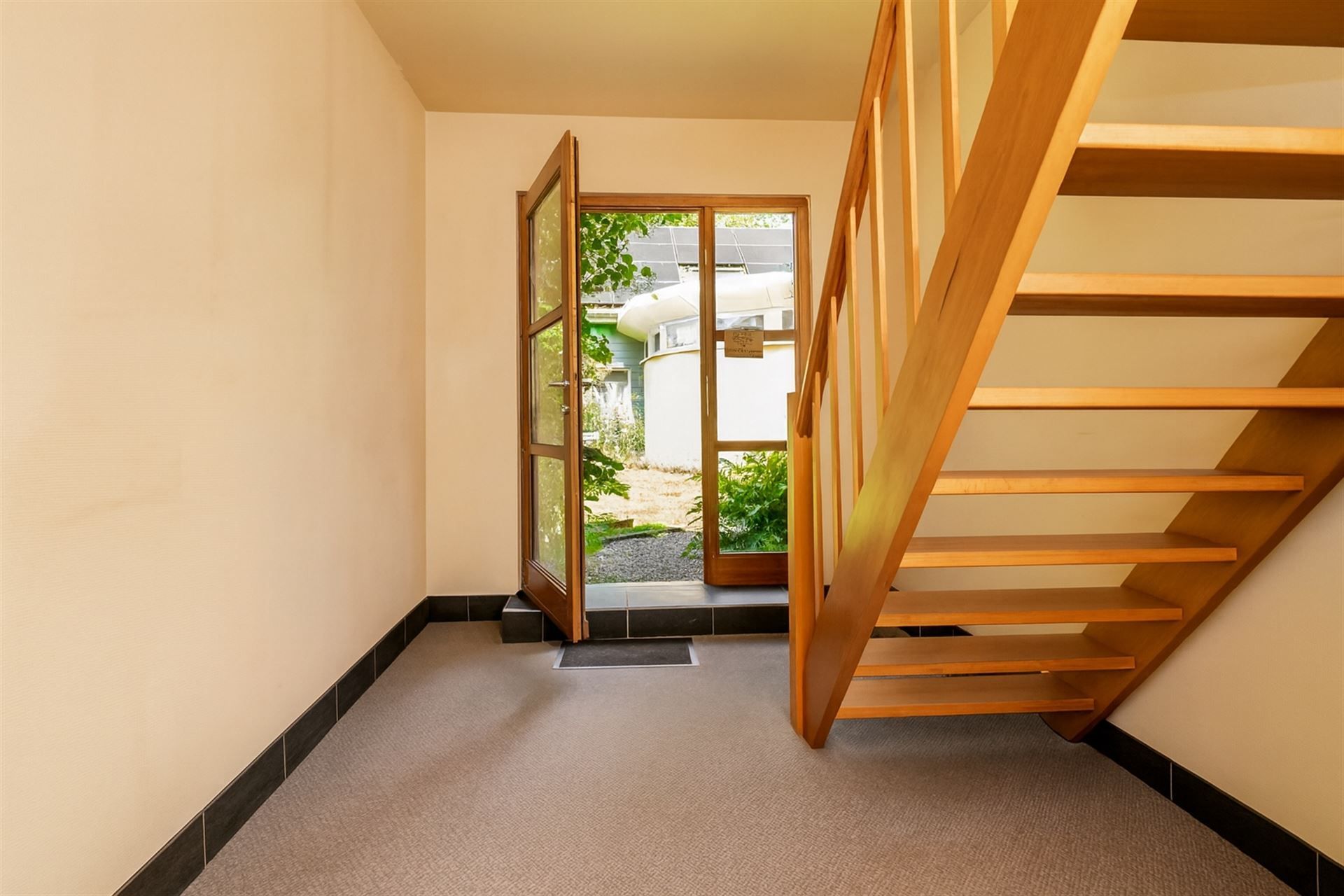 Ruime villa met extra woonhuis/praktijk op 4853m²! foto 12