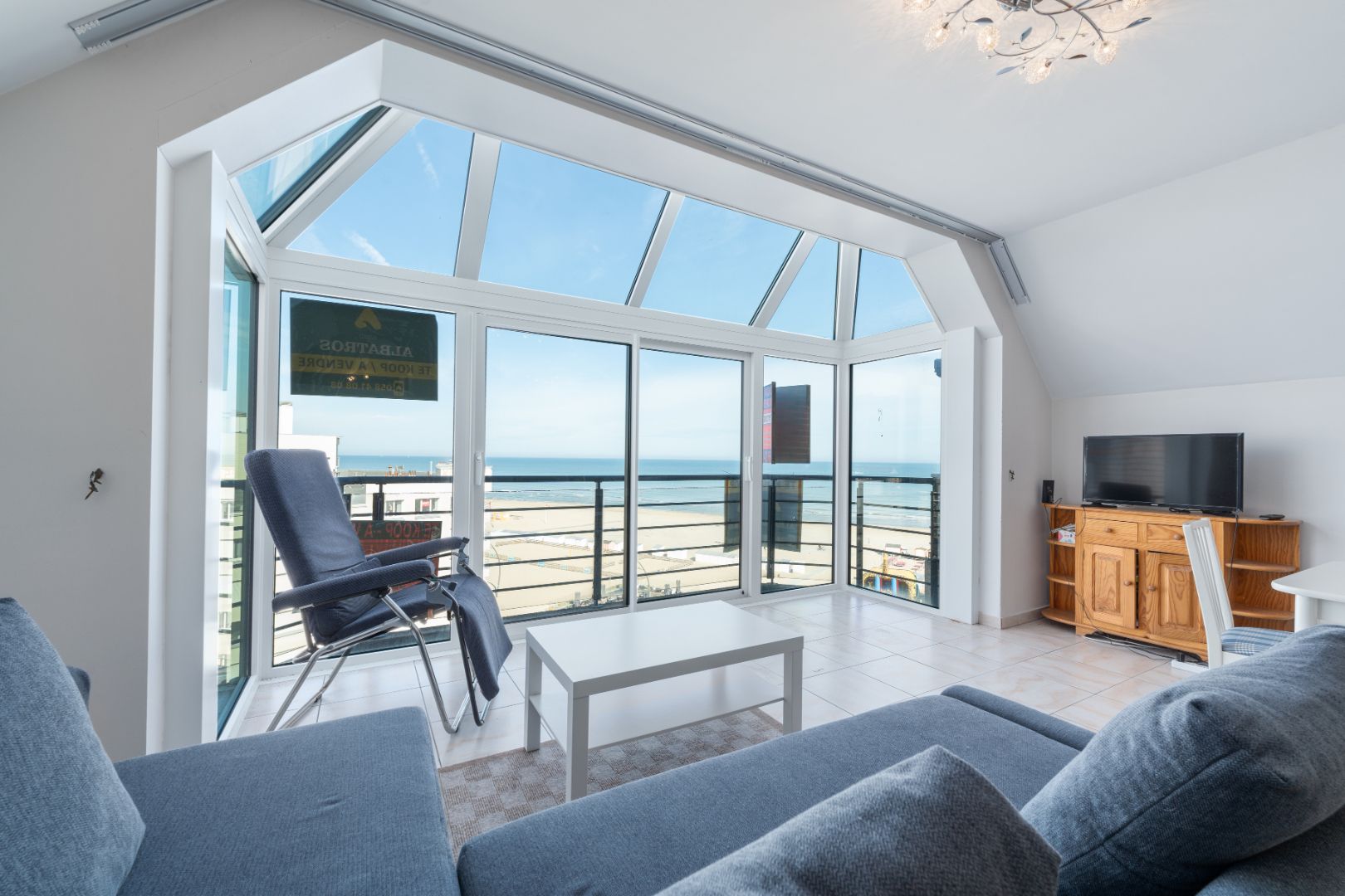 Appartement te koop foto {{pictureIndex}}