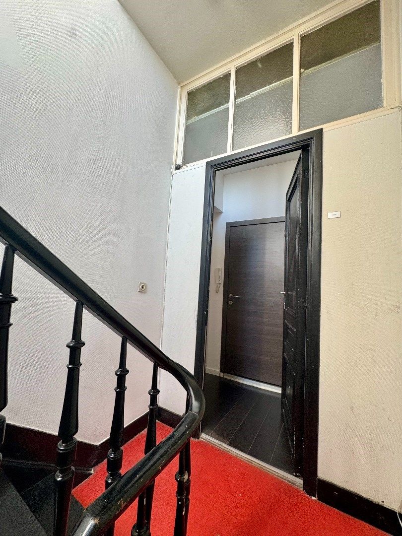 Enkel zonnige vibes in dit lichtrijk appartement! foto 5