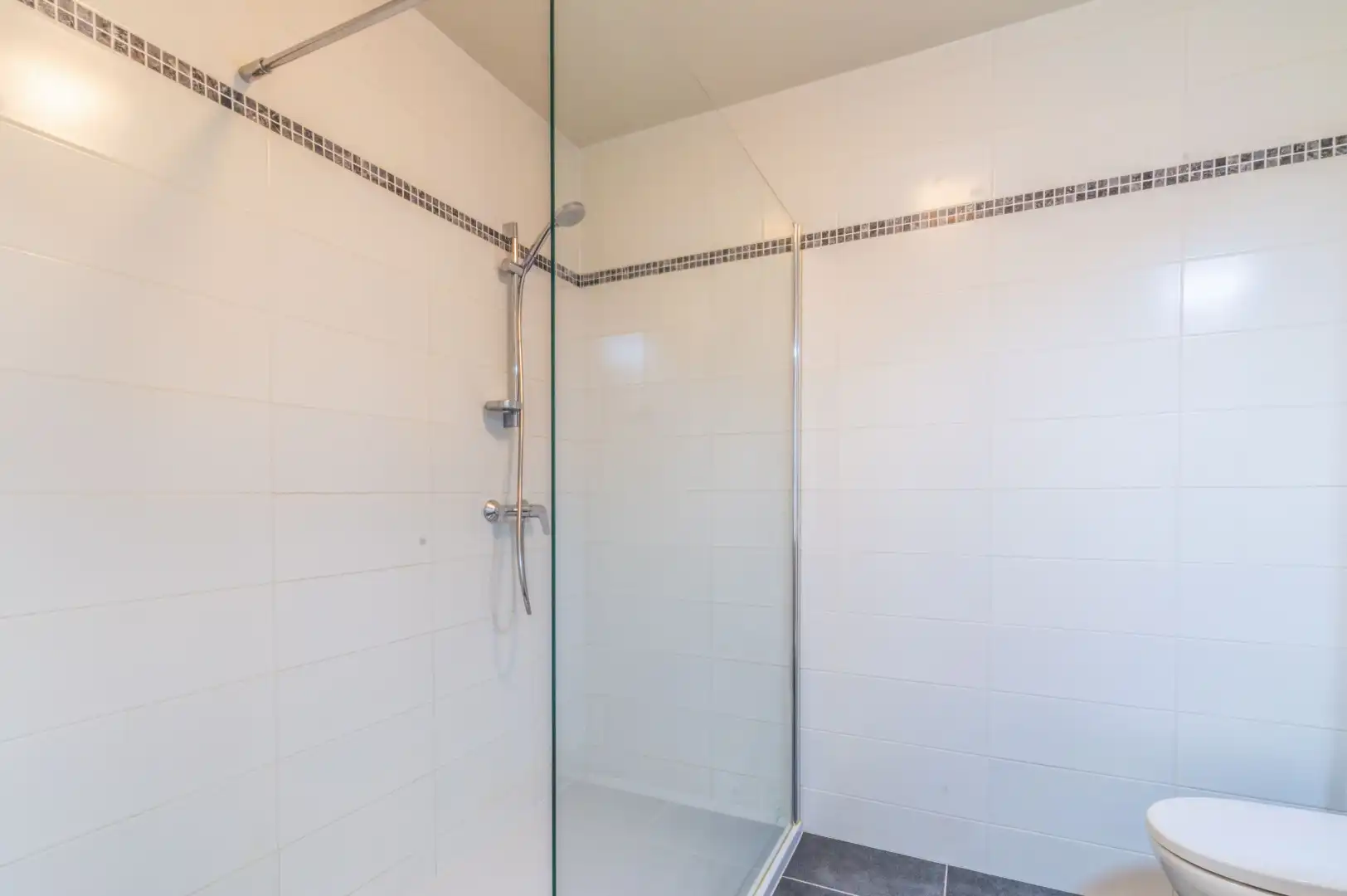 Een aangenaam, ruim duplex-appartement te Halle centrum! foto 16