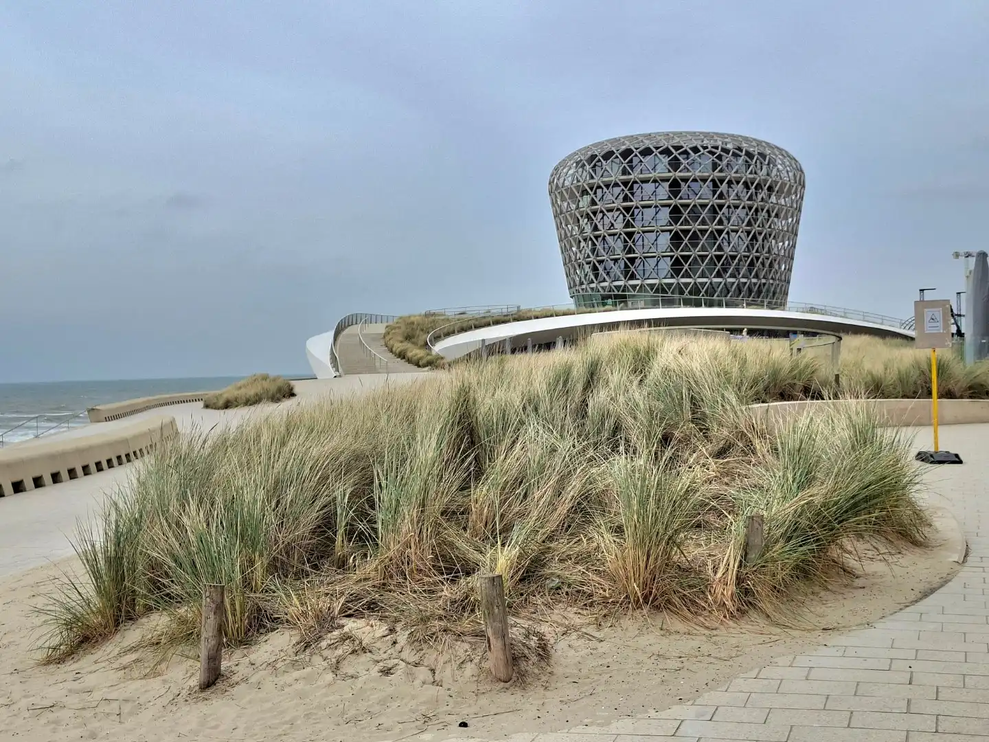 Prachtig gerenoveerd appartement op de zeedijk foto 33