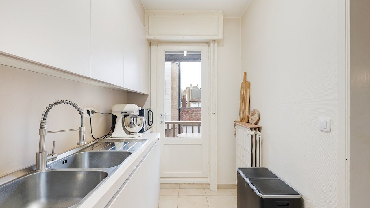 Ruim appartement, uitermate geschikt voor jaarverhuur of vaste bewoning foto 6
