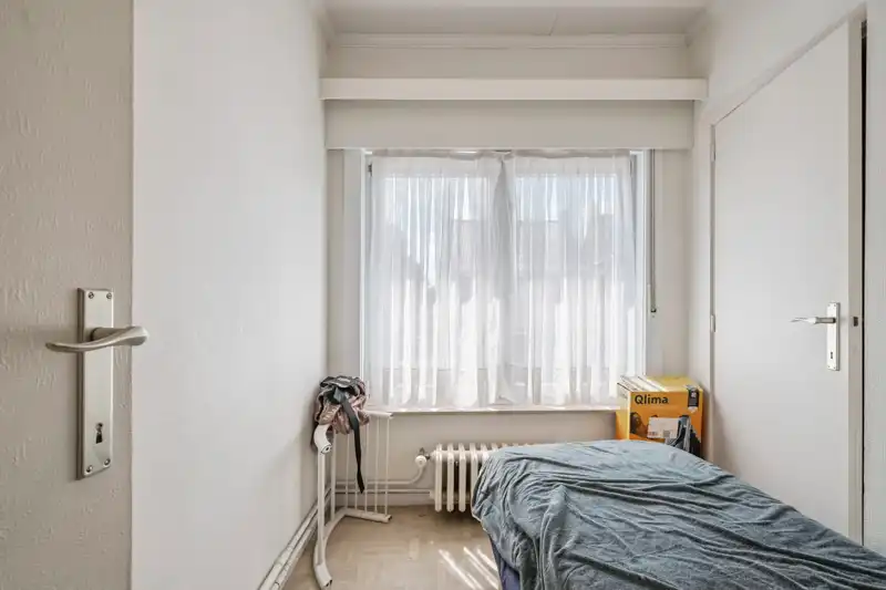 Hooglede-centrum. Stevig gebouwde half open bebouwing met 3 slaapkamers op een perceel van 250m2. Vaste huuropbrengst. foto 11