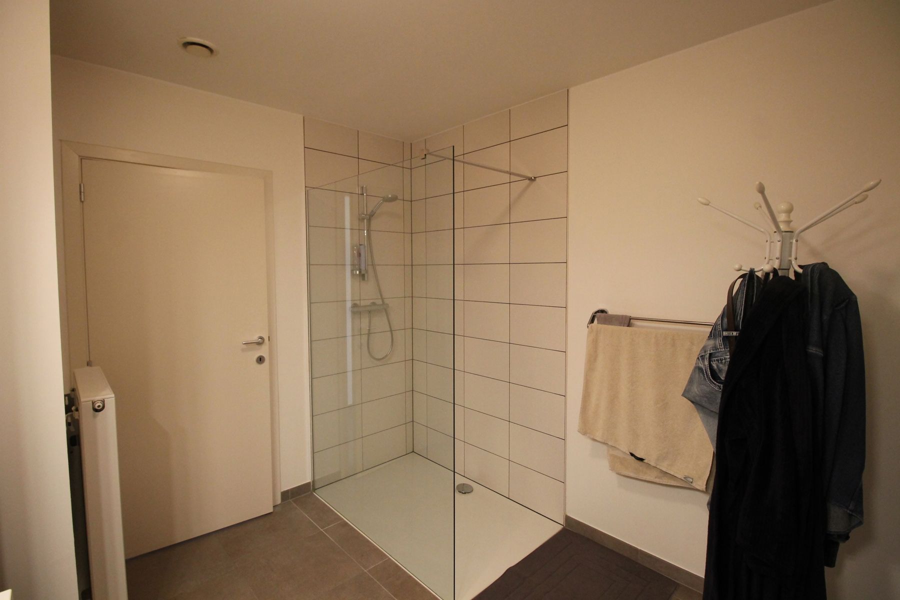 Een appartement op de 2de verdieping met 2 slaapkamers en lift. foto 9