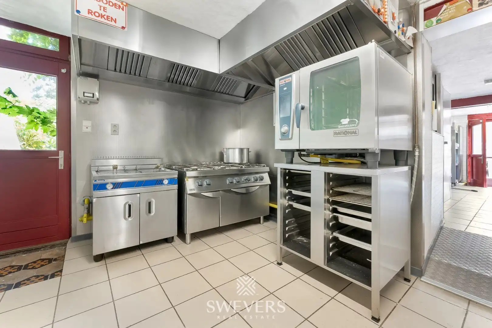 Authentiek herenhuis op 77a met stallingen foto 14