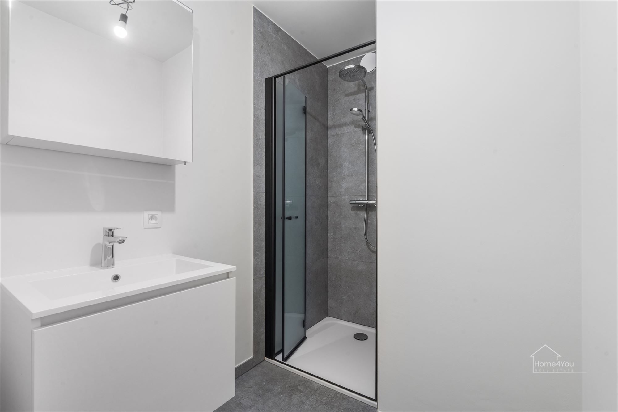 Zeer ruim 3 slaapkamer appartement (2023)  foto 12