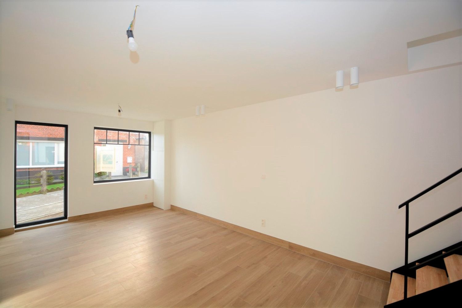 RECENT GERENOVEERDE WONING MET 2 SLK EN TUIN! foto 4