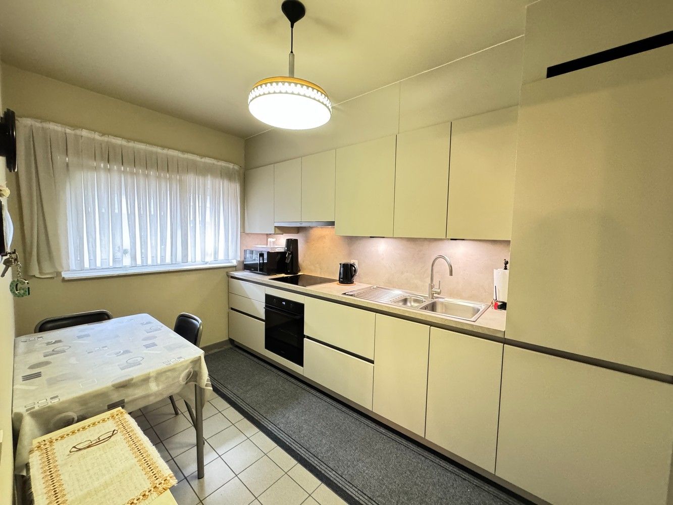 Gelijkvloers appartement te koop in hartje Zutendaal foto 5