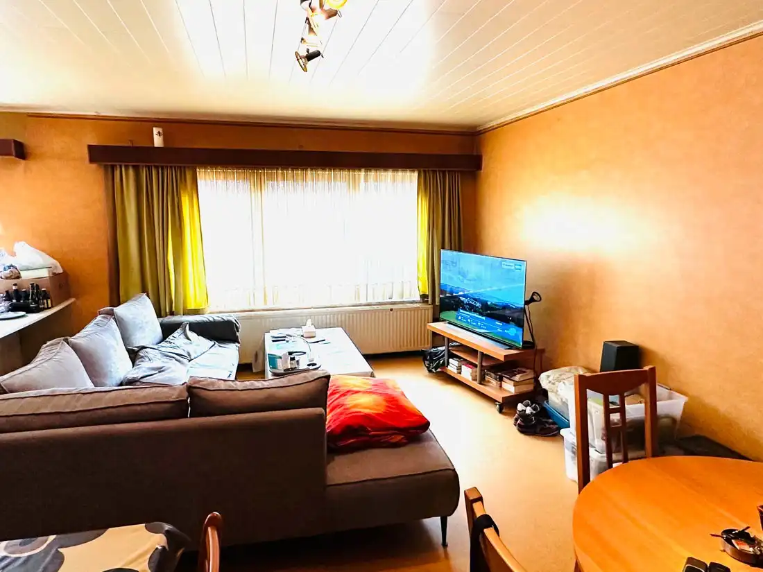 Appartement op de eerste verdieping in het centrum van Paal foto 3