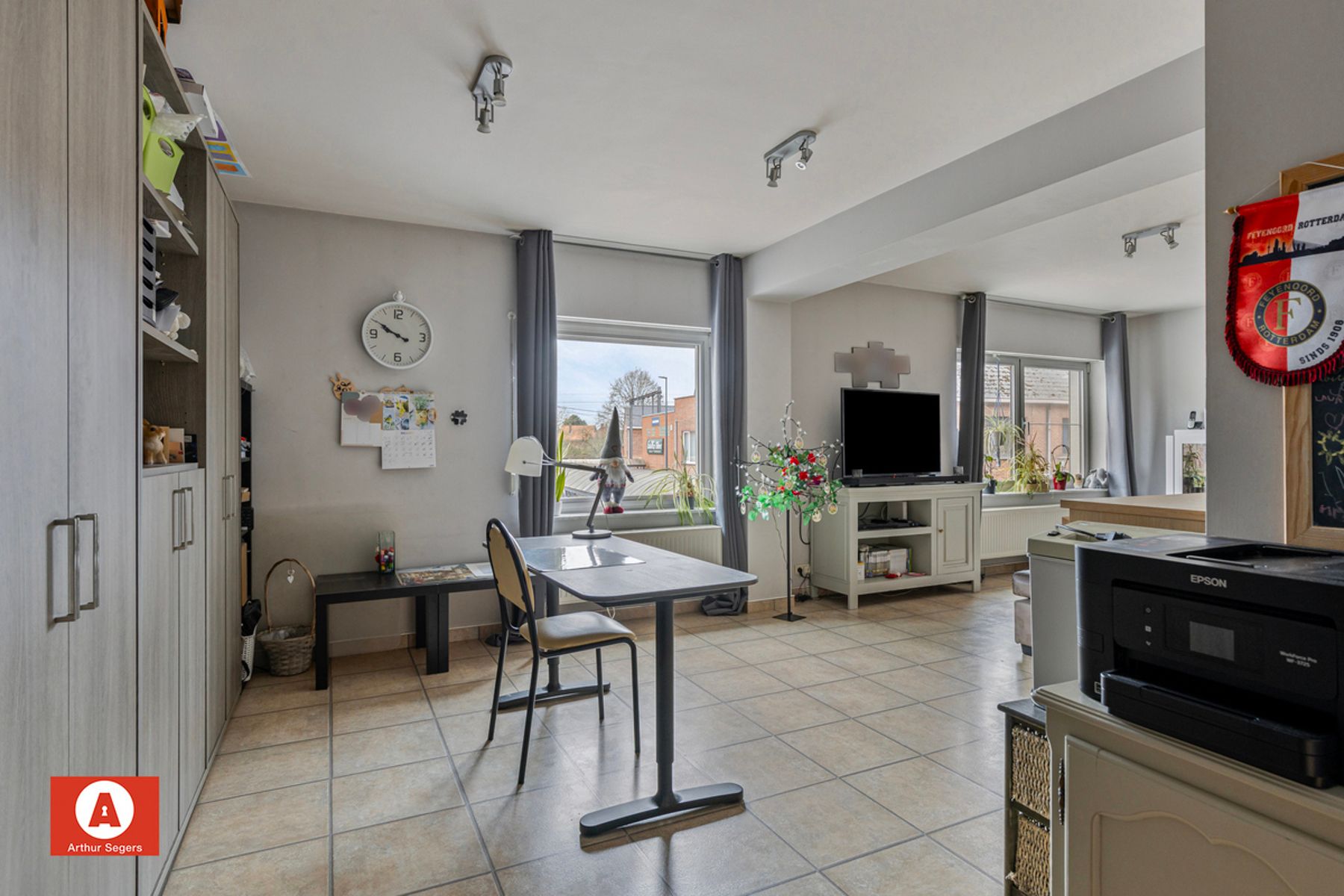 Ruime woning met handelsruimte op topligging in Malderen  foto 11