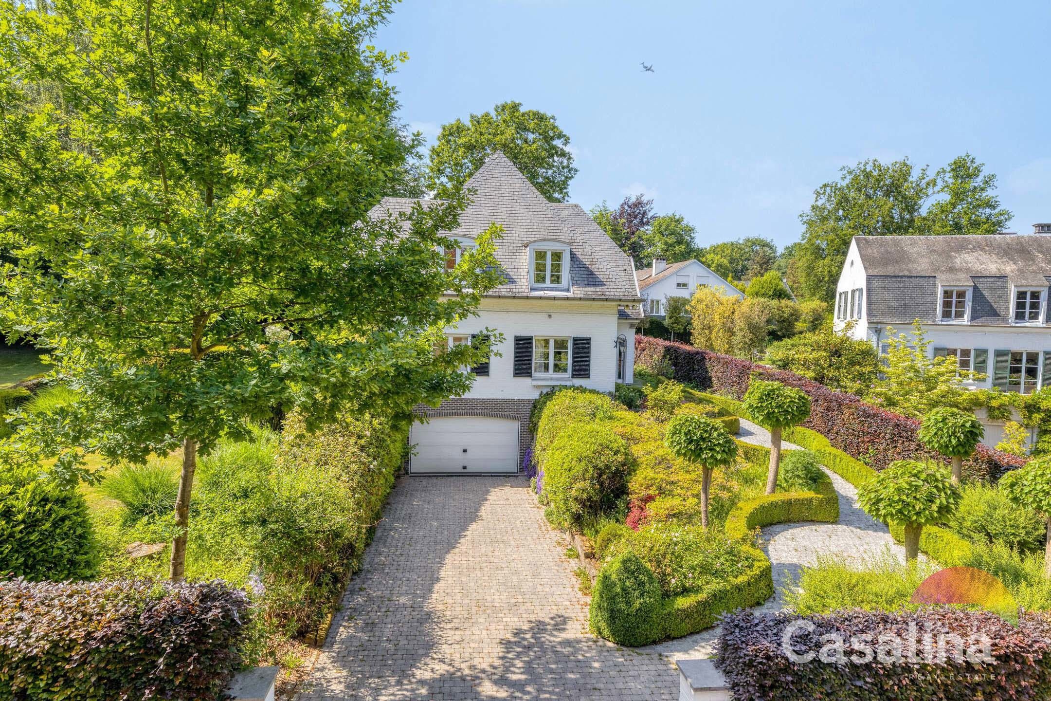 Te renoveren villa + bouwperceel in Kraainem foto 28
