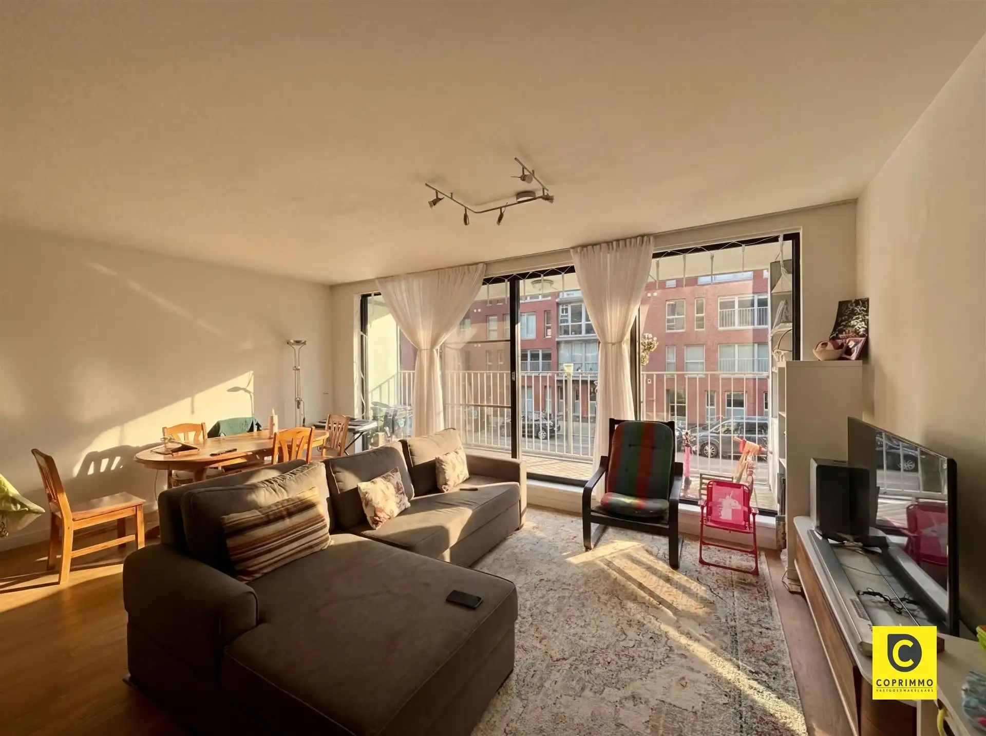 2slk appartement + terras en garagebox! foto 6