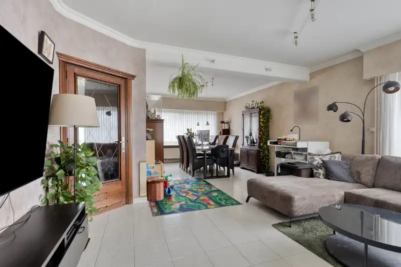 Instapklare woning met 4 slaapkamers in het rustige groene Baal foto 5