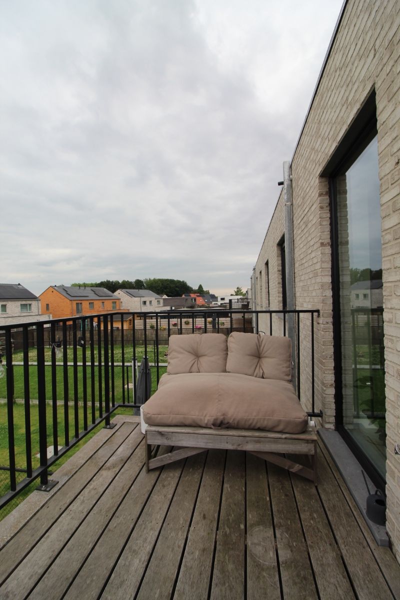 Lichtrijk nieuwbouw appartement zonder gemeenschappelijke kosten foto 6