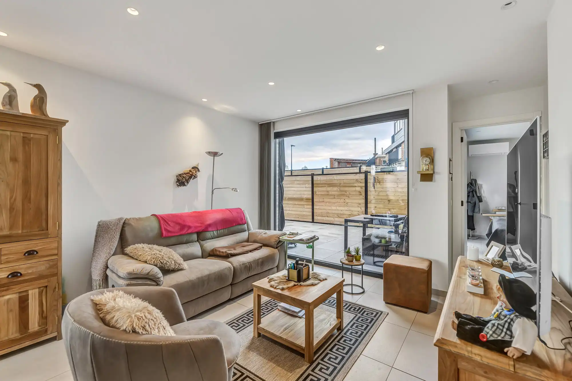 1-slaapkamer appartement met ruim terras en staanplaats foto 5