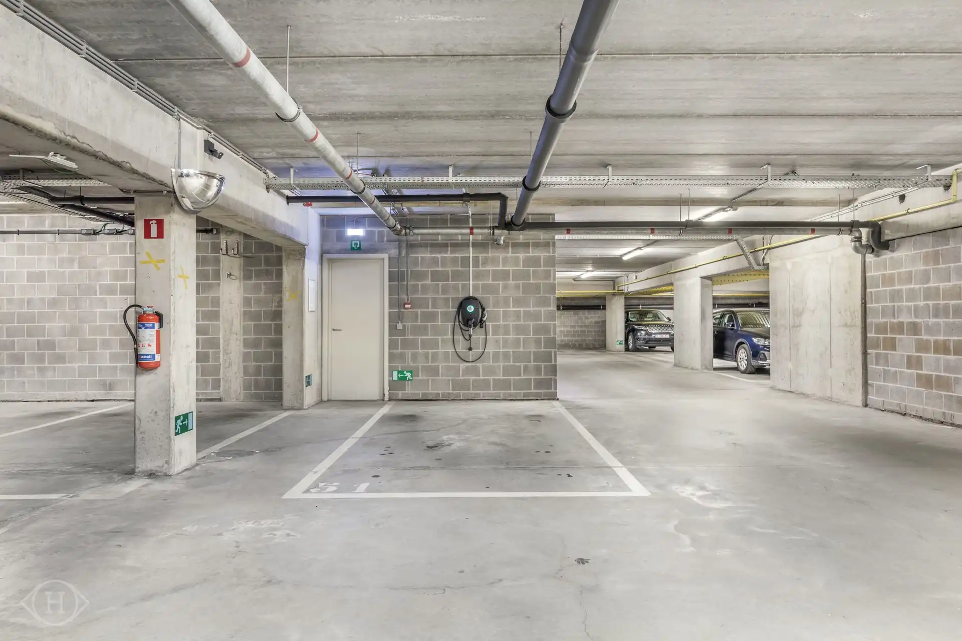 Ruim appartement met 3 slaapkamers en staanplaats foto 16