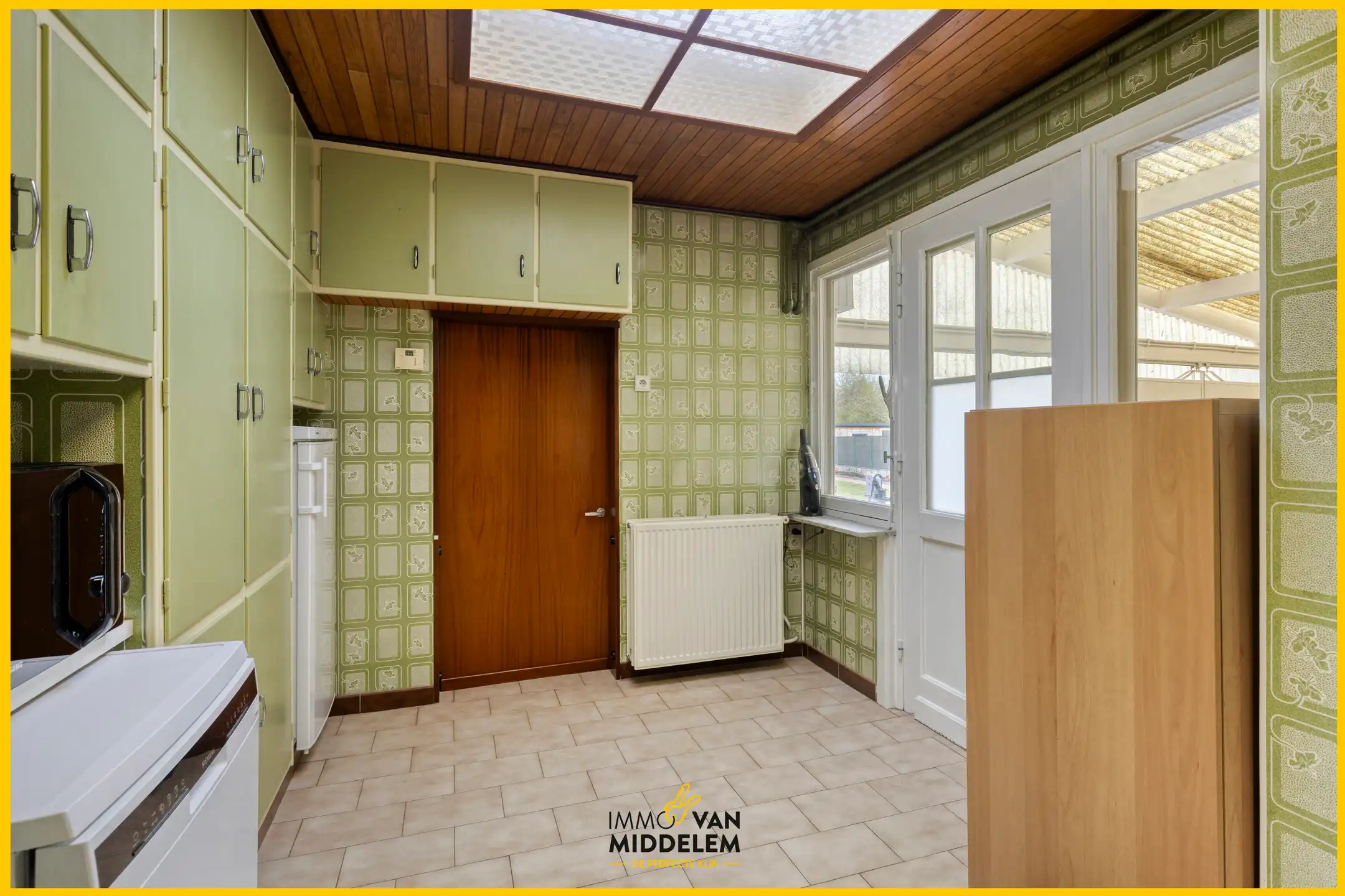 GOED ONDERHOUDEN 3-GEVELWONING MET 3 KAMERS, GARAGE EN TUIN foto 7