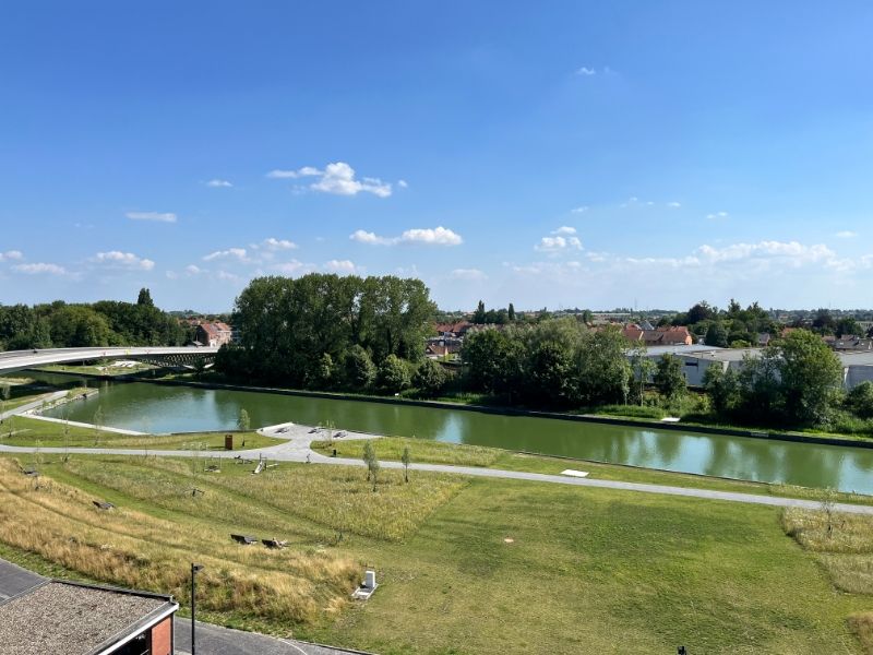 Appartement aan het water met zicht op de vaart inclusief garage en berging! foto 17