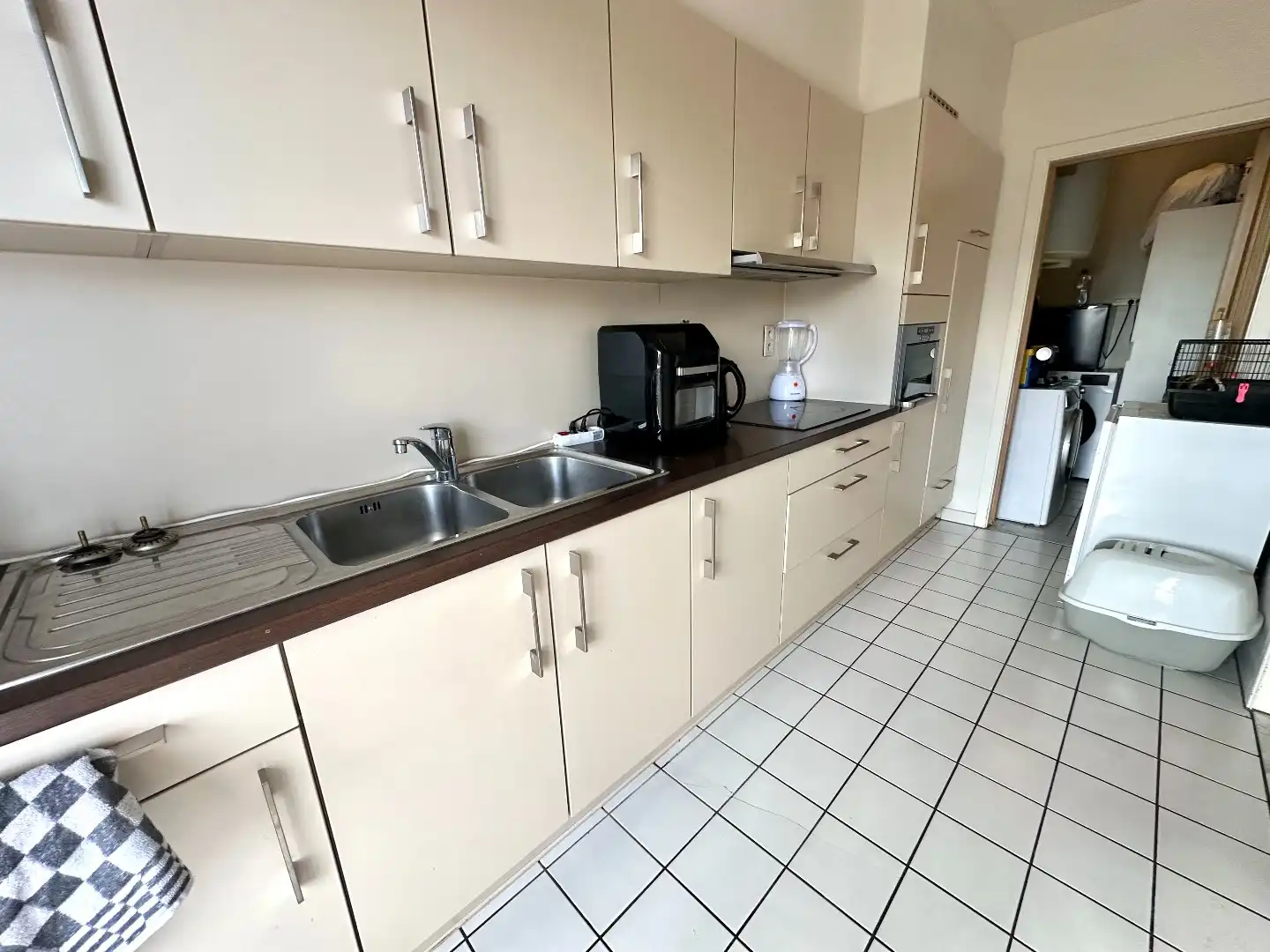 Gezellig en instapklaar 2-slaapkamerappartement met ruim terras foto 7