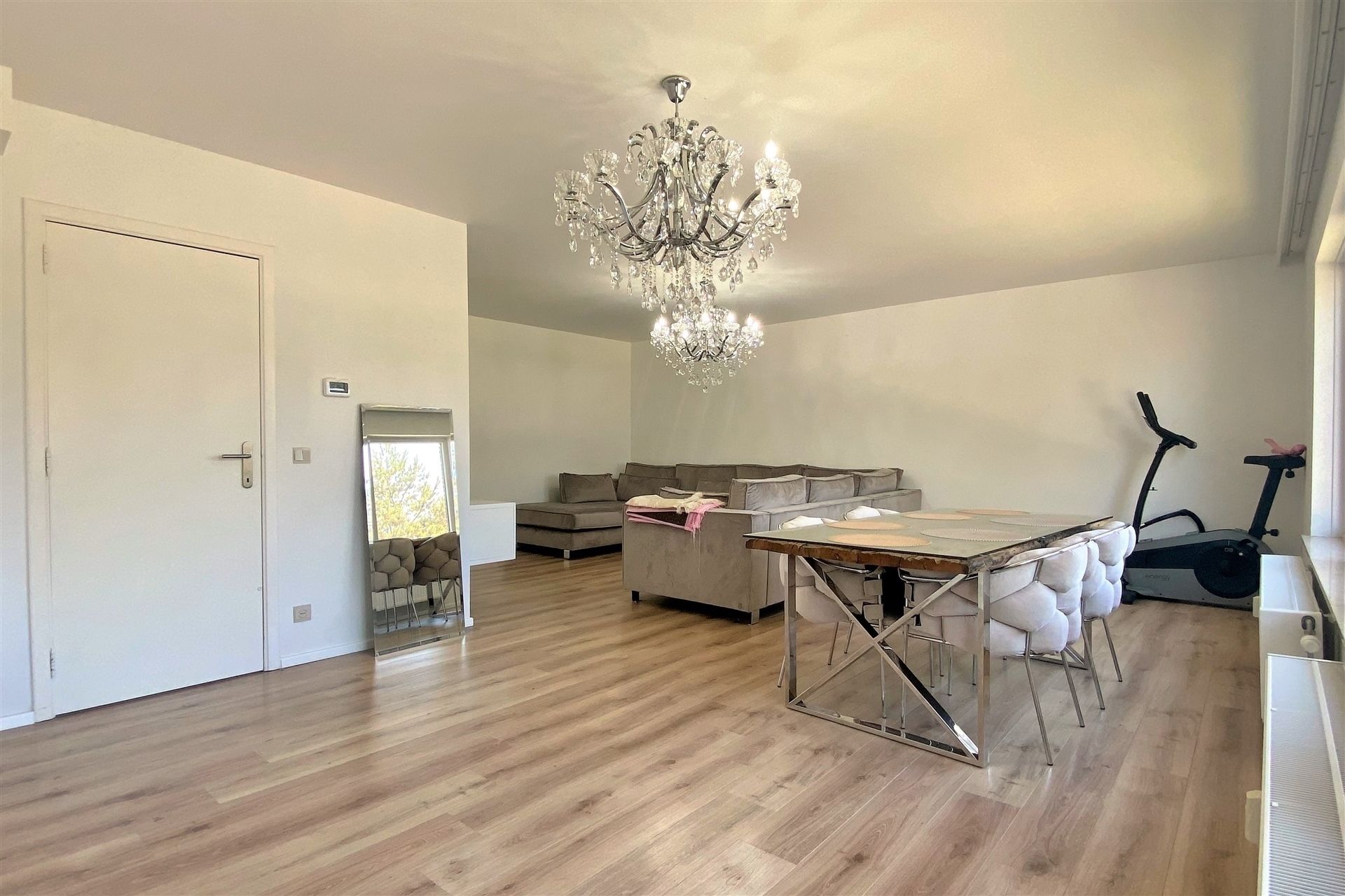 Appartement met 2 slpks en garage foto 4