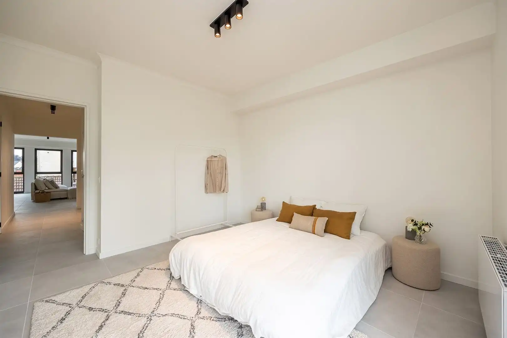 instapklare renovatie met groot terras foto 13