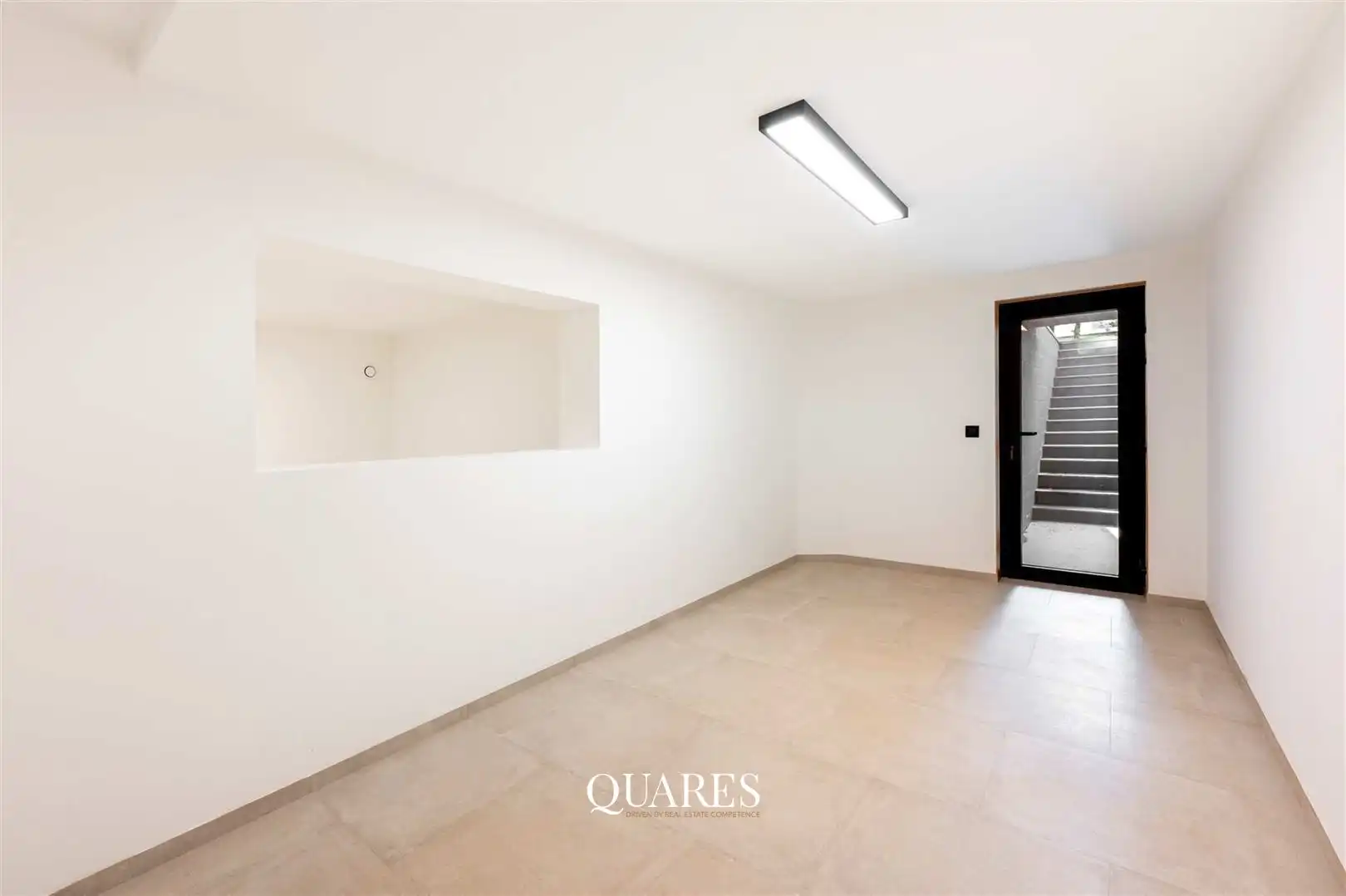 Prachtig gerenoveerde woning met 4 slaapkamers en zuidwest georiënteerde tuin in Pulhofwijk foto 30