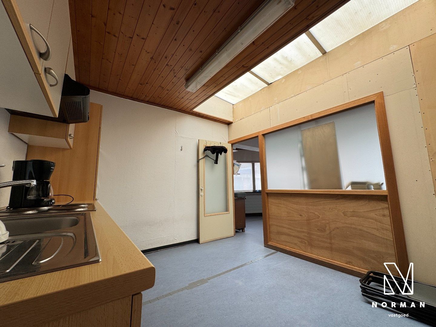 Commerciële ruimte in hartje Kuurne foto 11