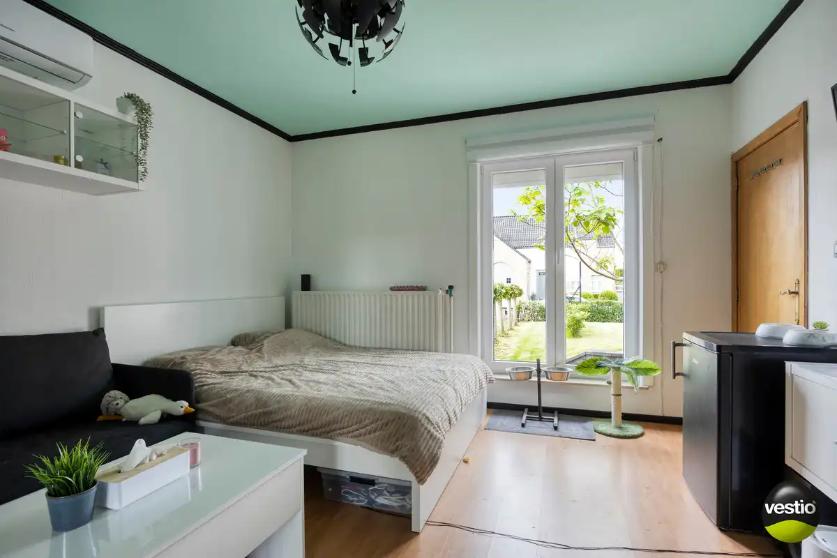 GELIJKVLOERSE WONING MET 3 SLK op 17A89CA NABIJ CENTRUM BILZEN. foto 17