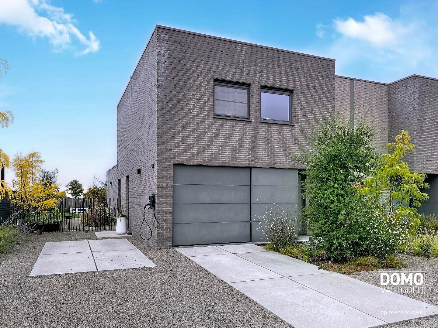 Moderne woning gelegen te Nieuwerkerken - 2 slaapkamers -  energielabel A - 178m² bewoonbare oppervlakte foto {{pictureIndex}}