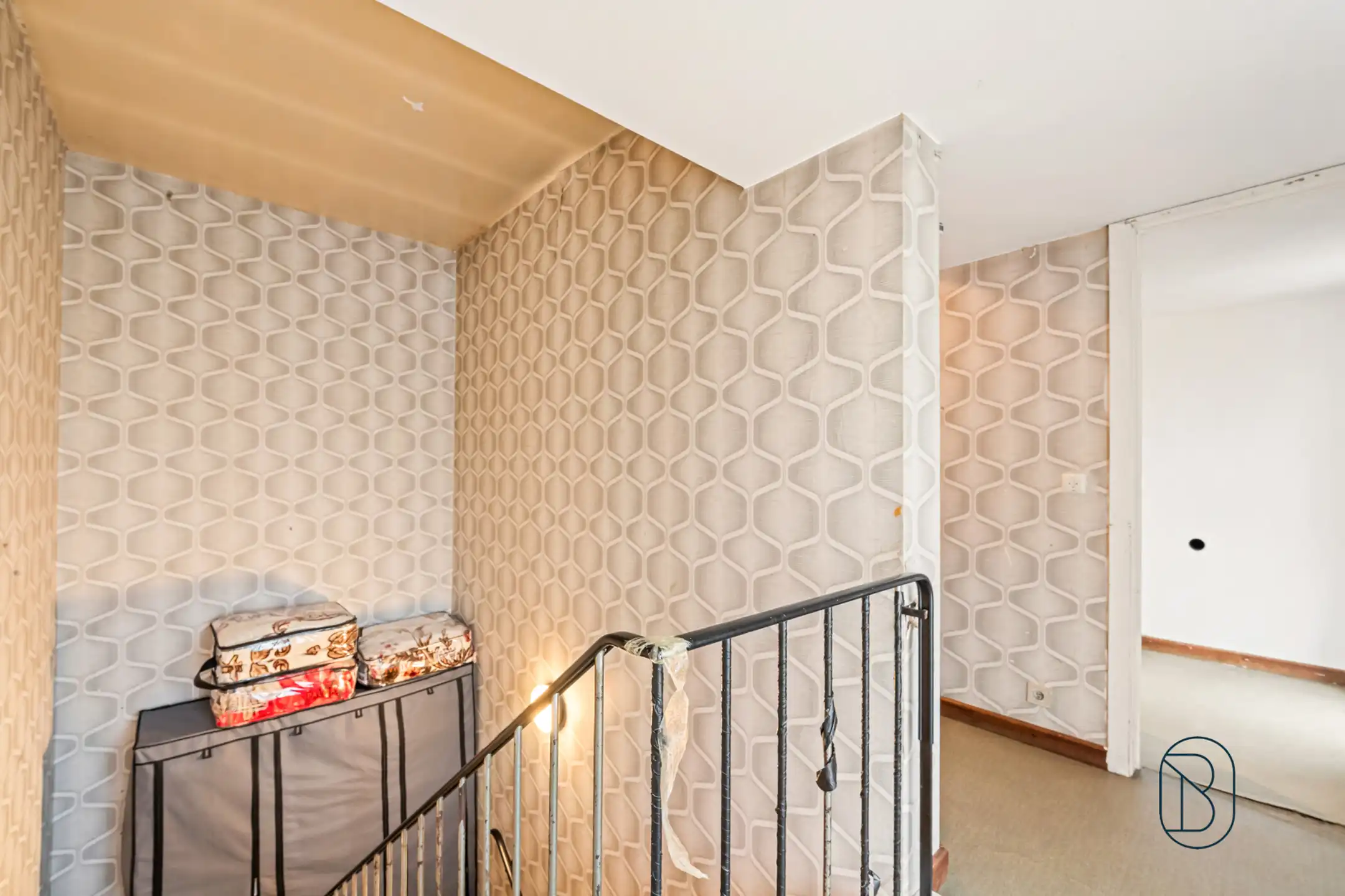 Topgelegen opbrengsteigendom: 3 appartementen en 3 garages foto 11