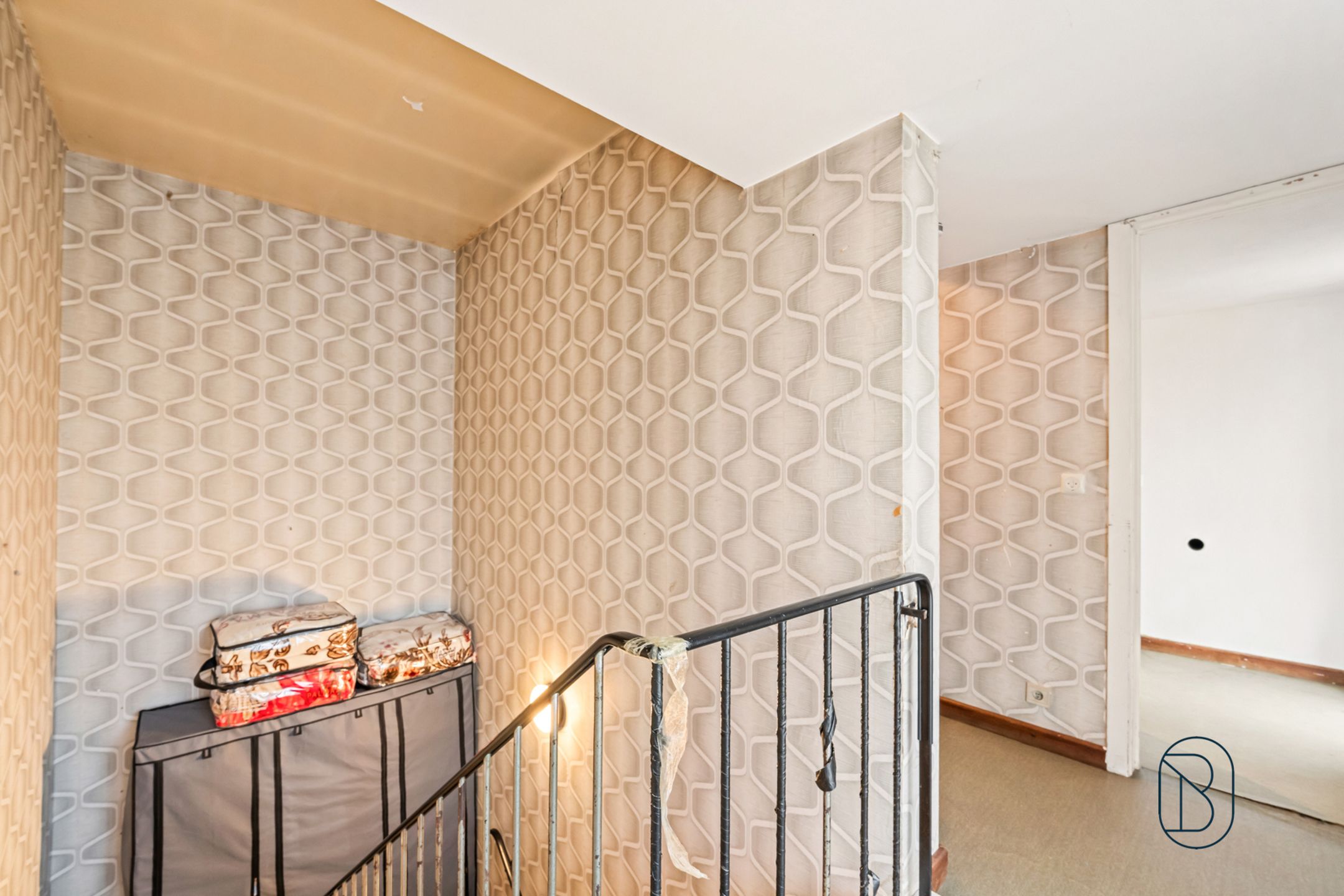 Topgelegen opbrengsteigendom: 3 appartementen en 3 garages foto 11