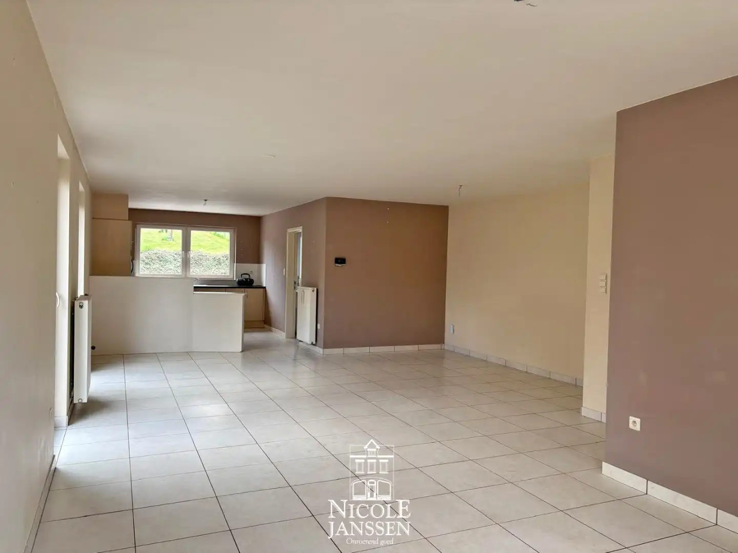 Halfvrijstaande woning  foto 4