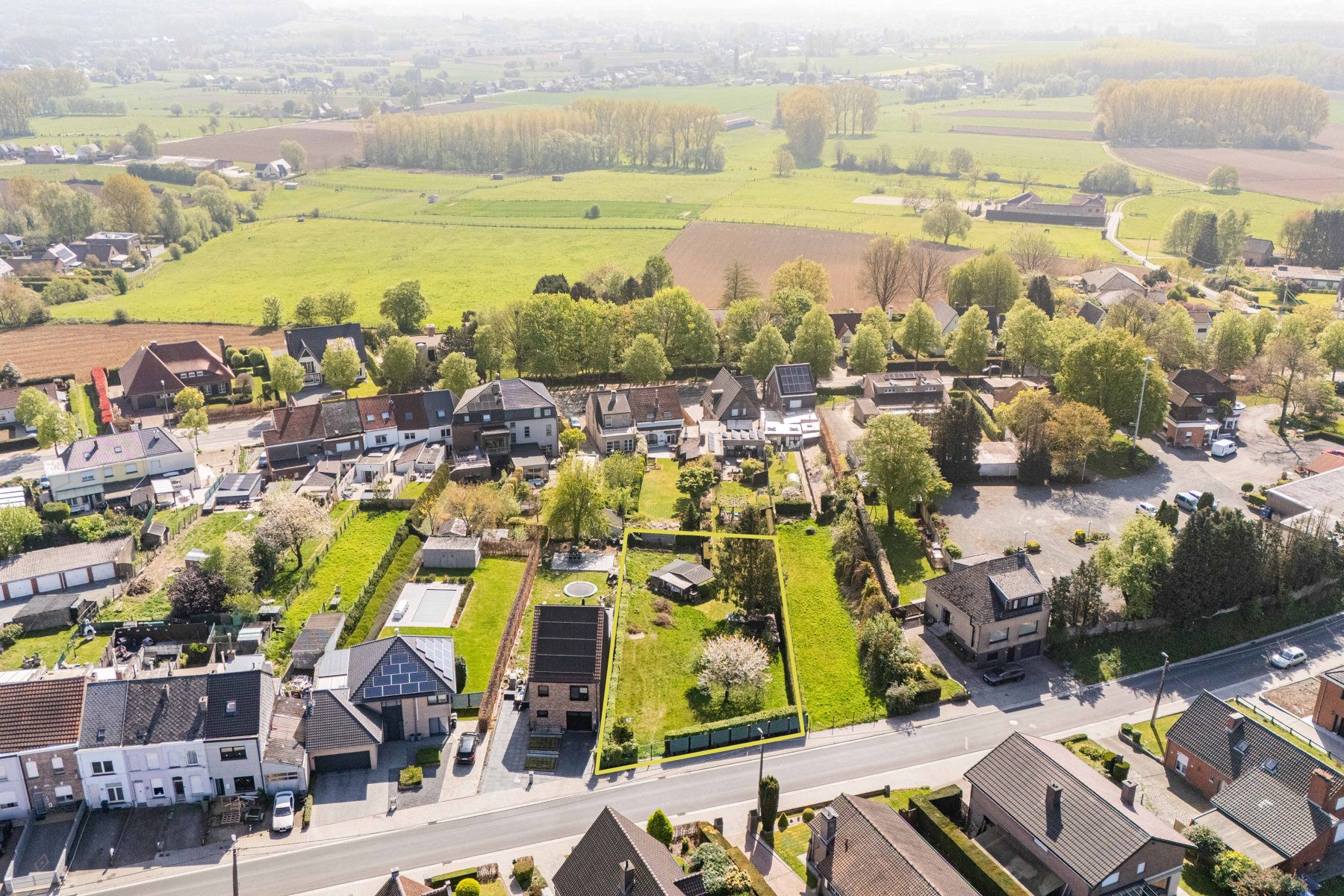 Bouwgrond met zuidgerichte tuin voor HOB foto 5