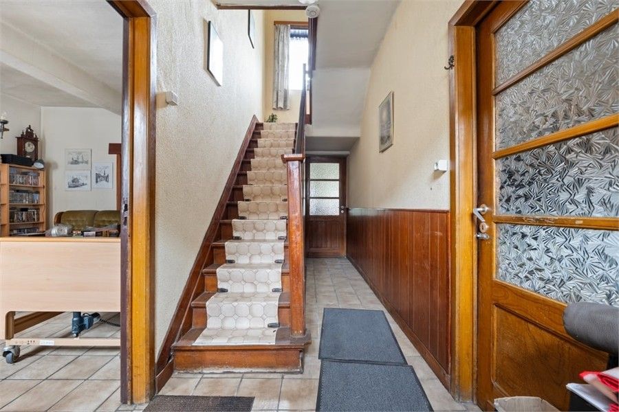 RUIM TE REOVEREN GEZINSWONING OP EEN PERCEEL VAN 8A79CA IN HET CENTRUM VAN SINT-TRUIDEN foto 5