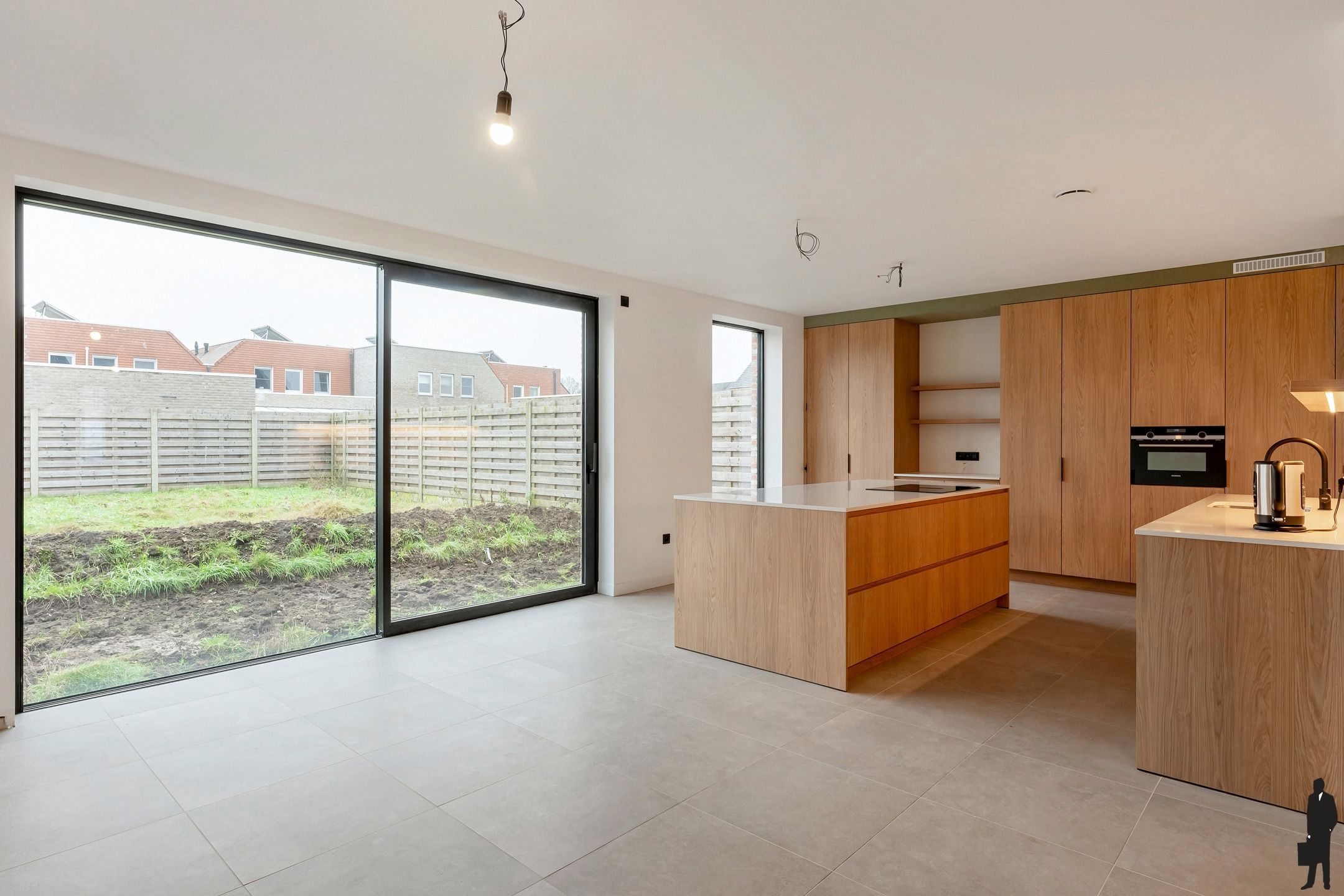 Prachtige nieuwbouwwoning van 308m² met 3 à 4 slaapkamers    foto 12