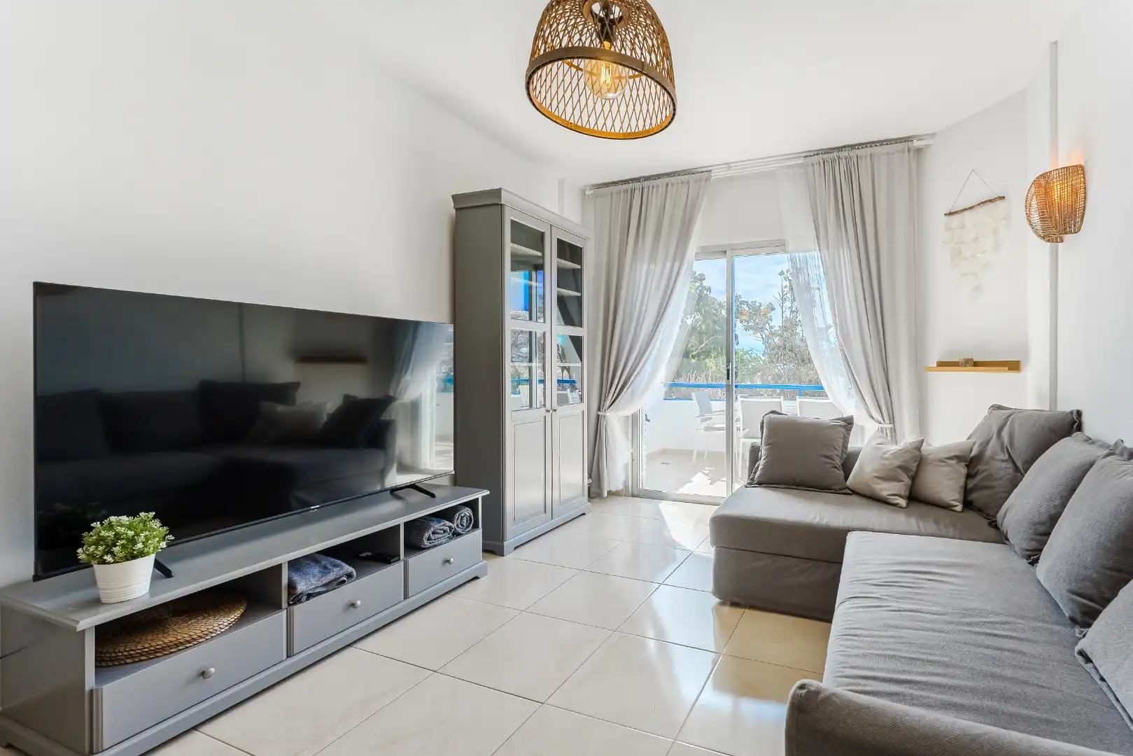  Gerenoveerd appartement met toegang tot het strand foto 6