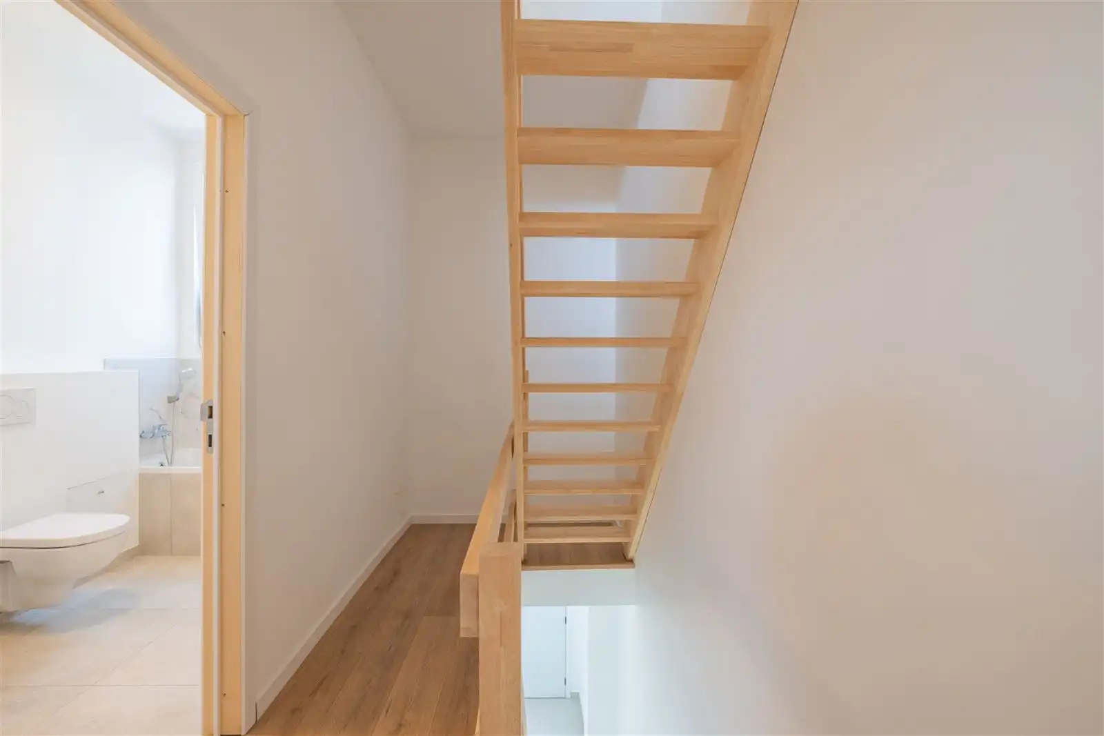 Energiezuinige woning met 3 slaapkamers in Gent. foto 6