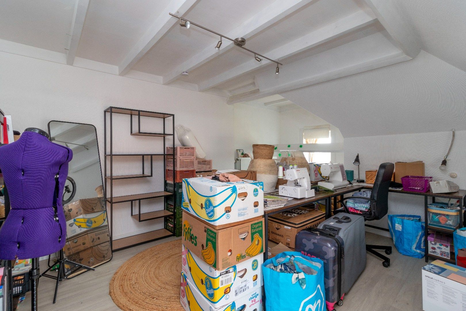 Ruime woning met tuin foto 9