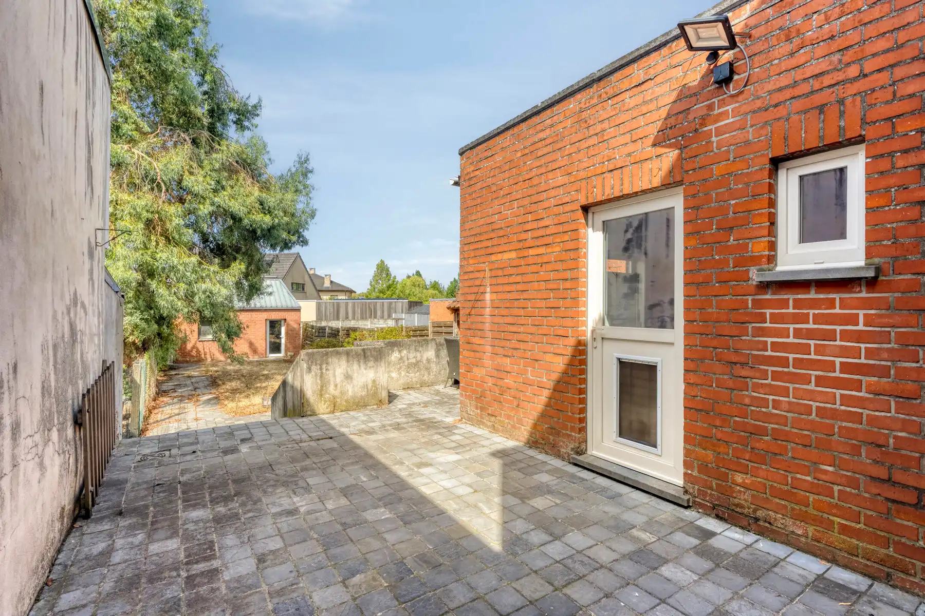 TE KOOP - instapklare woning met 3 slaapkamers en garage foto 18