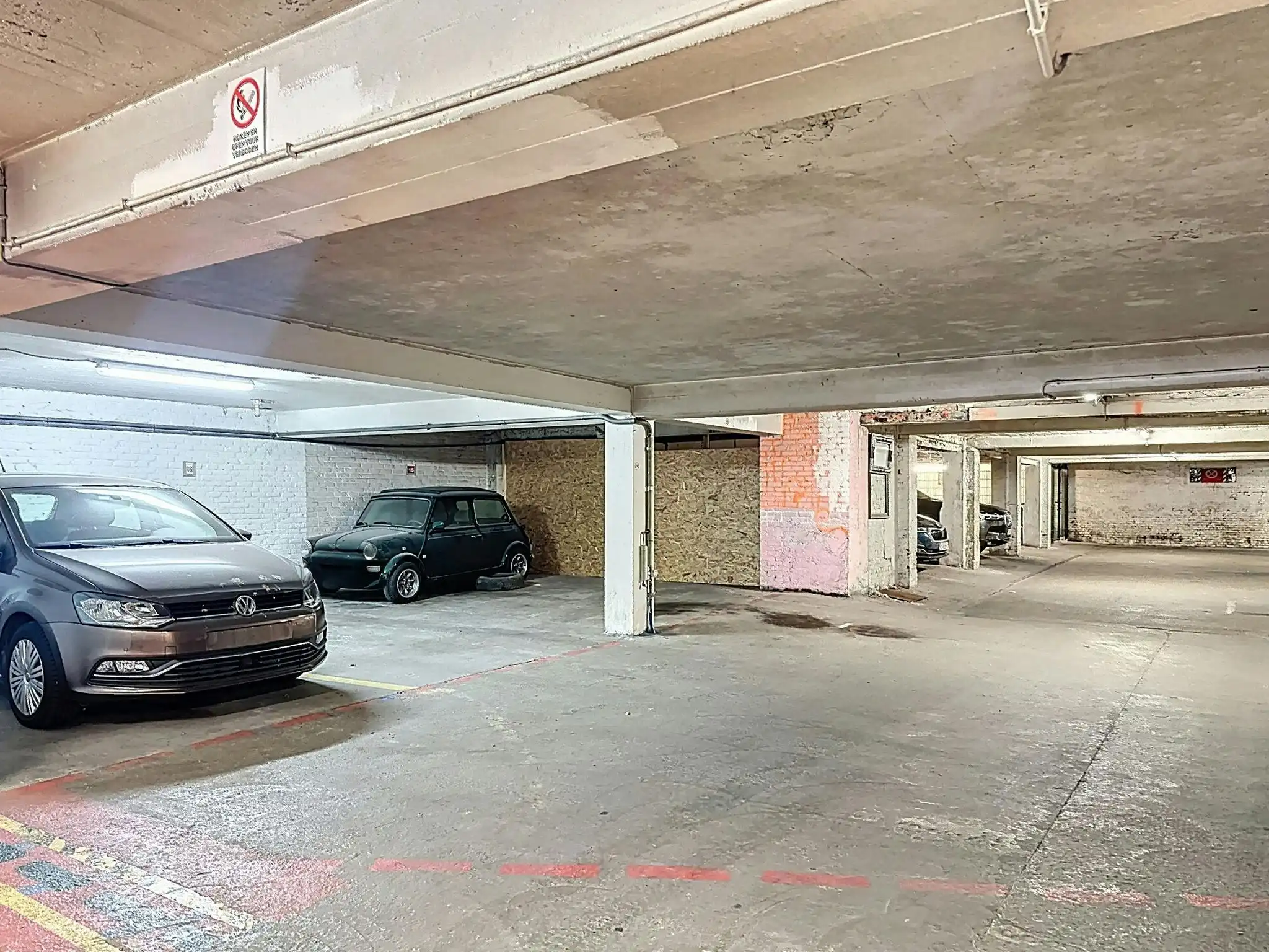 Ondergrondse autostaanplaats te koop in Antwerpen foto 8