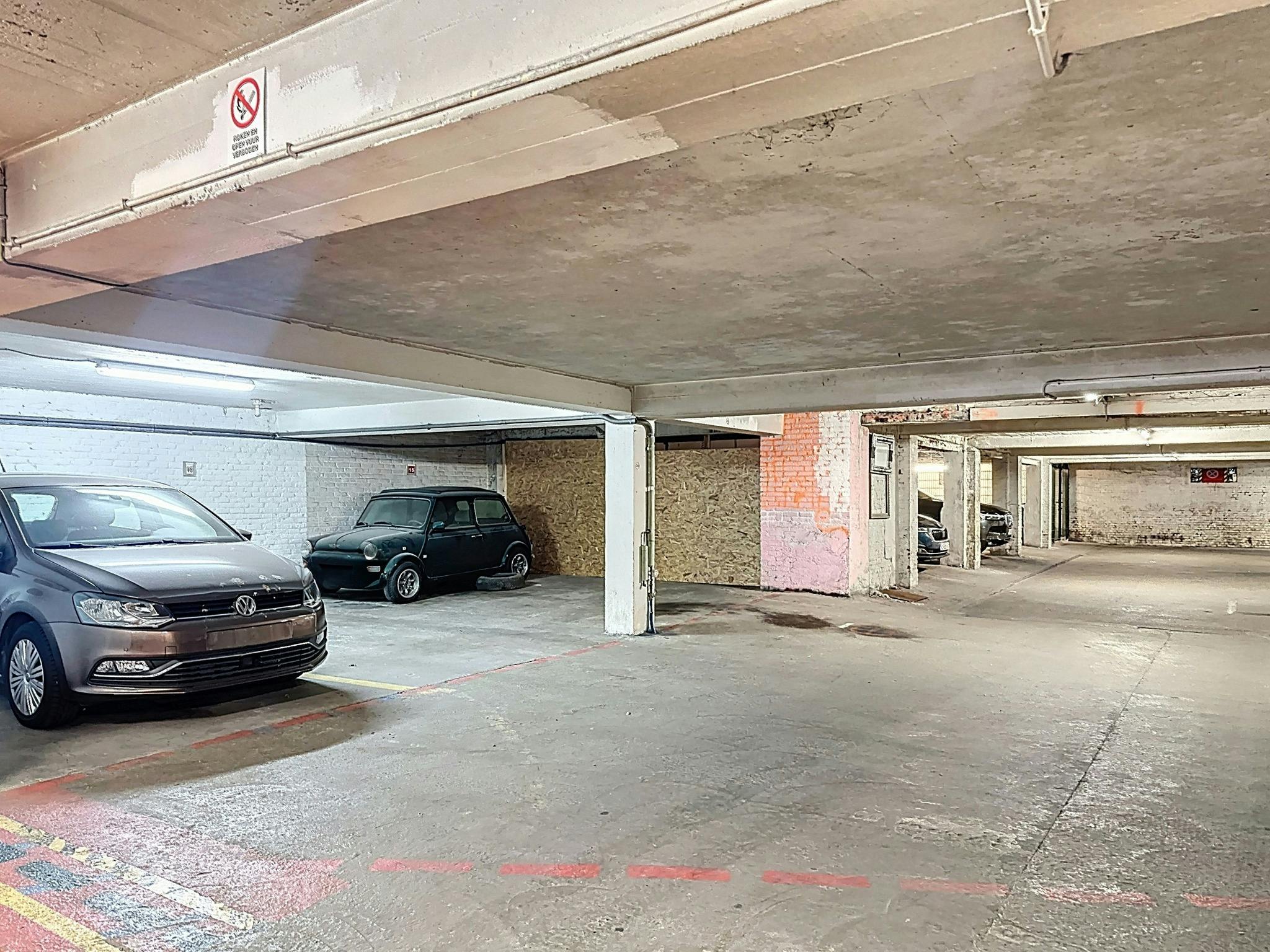 Ondergrondse autostaanplaats te koop in Antwerpen foto 8