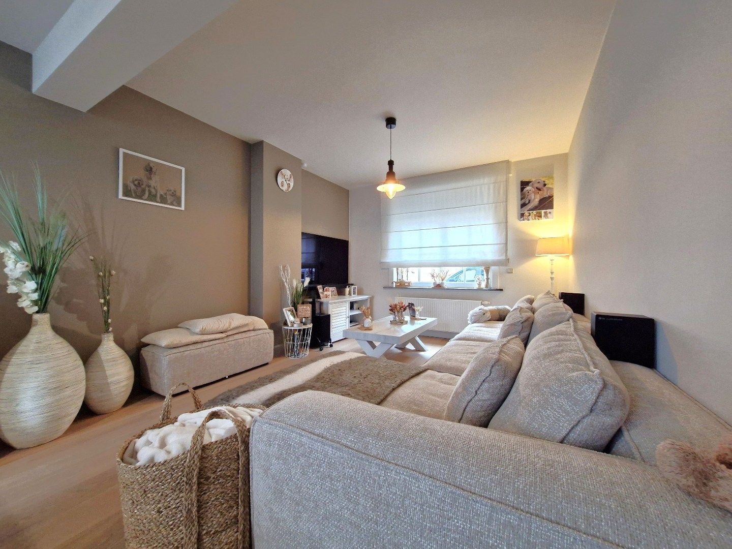 Gerenoveerde woning met garage in het centrum van Heist. foto 4